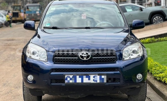 Acheter Import Voiture Toyota RAV4 Bleu à Douala, Littoral Cameroon
