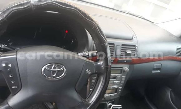 Sayi Na hannu Toyota Avensis Azurfa Mota in Yaounde a Babban Kamaru Sayi Na hannu Toyota Avensis Azurfa Mota in Yaounde a Babban Kamaru