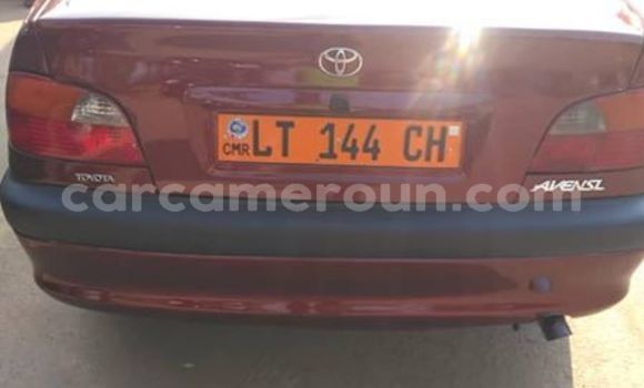 Sayi Na hannu Toyota Avensis Red Mota in Yaounde a Babban Kamaru Sayi Na hannu Toyota Avensis Red Mota in Yaounde a Babban Kamaru