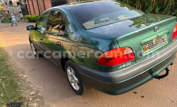Sayi Na hannu Toyota Avensis Green Mota in Yaounde a Babban Kamaru