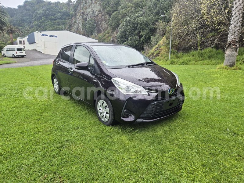 Big with watermark toyota vitz littoral cameroon douala 21565