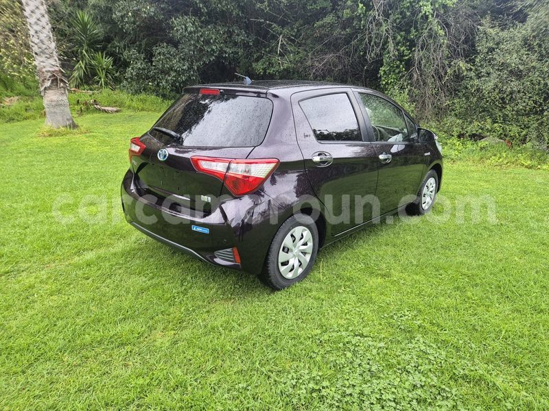 Big with watermark toyota vitz littoral cameroon douala 21565
