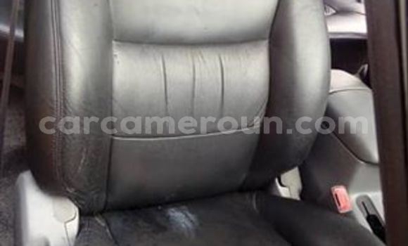 Sayi Na hannu Toyota RAV4 Black Mota in Yaounde a Babban Kamaru Sayi Na hannu Toyota RAV4 Black Mota in Yaounde a Babban Kamaru