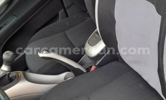 Acheter Import Voiture Toyota Auris Rouge à Yaoundé, Central Cameroon Acheter Import Voiture Toyota Auris Rouge à Yaoundé, Central Cameroon