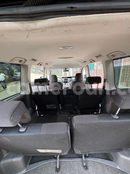 Big with watermark toyota voxy littoral cameroon douala 21573