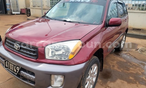 Acheter Occasion Voiture Toyota RAV4 Rouge à Yaoundé, Central Cameroon