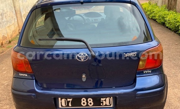 Sayi Na hannu Toyota Yaris Blue Mota in Yaounde a Babban Kamaru Sayi Na hannu Toyota Yaris Blue Mota in Yaounde a Babban Kamaru