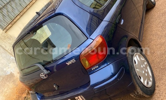 Sayi Na hannu Toyota Yaris Blue Mota in Yaounde a Babban Kamaru Sayi Na hannu Toyota Yaris Blue Mota in Yaounde a Babban Kamaru