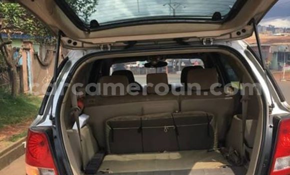 Sayi Na hannu Kia Sorento Azurfa Mota in Yaounde a Babban Kamaru Sayi Na hannu Kia Sorento Azurfa Mota in Yaounde a Babban Kamaru