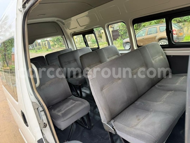 Big with watermark toyota hiace littoral cameroon douala 21592