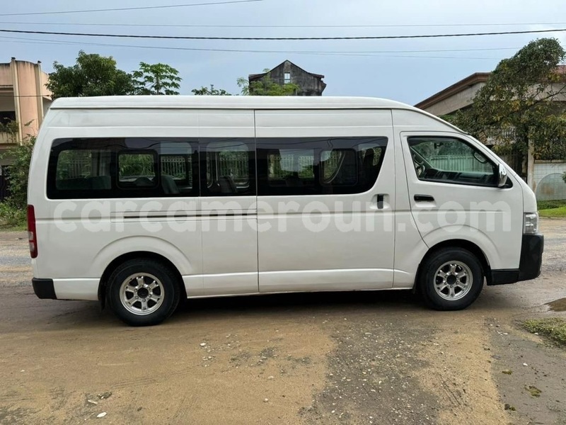 Big with watermark toyota hiace littoral cameroon douala 21592