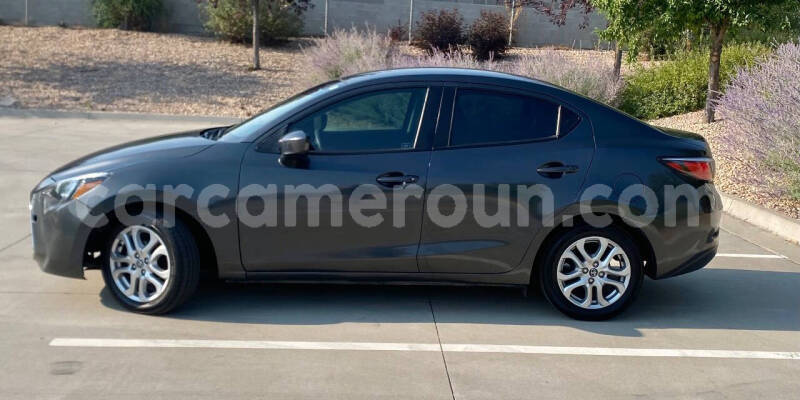 Big with watermark toyota yaris littoral cameroon douala 21594