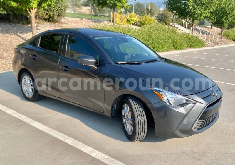 Big with watermark toyota yaris littoral cameroon douala 21594