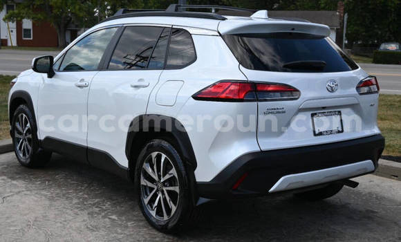 Acheter Occasion Voiture Toyota Corolla Cross Blanc à Yaoundé, Central Cameroon Acheter Occasion Voiture Toyota Corolla Cross Blanc à Yaoundé, Central Cameroon