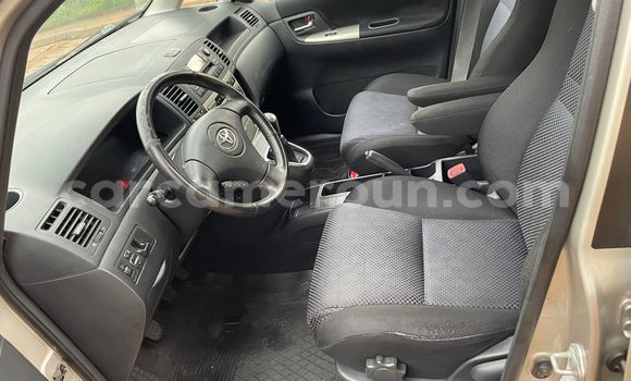 Acheter Occasion Voiture Toyota Corolla Gris à Yaoundé, Central Cameroon Acheter Occasion Voiture Toyota Corolla Gris à Yaoundé, Central Cameroon