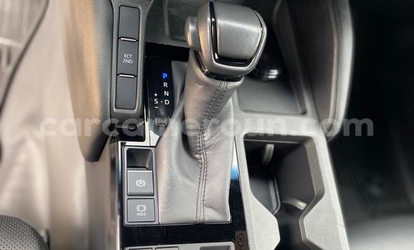 Sayi Na hannu Toyota Prado Black Mota in Yaounde a Babban Kamaru Sayi Na hannu Toyota Prado Black Mota in Yaounde a Babban Kamaru