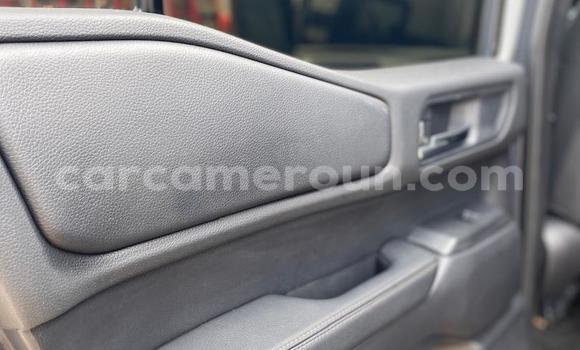 Sayi Na hannu Toyota Prado Black Mota in Yaounde a Babban Kamaru Sayi Na hannu Toyota Prado Black Mota in Yaounde a Babban Kamaru