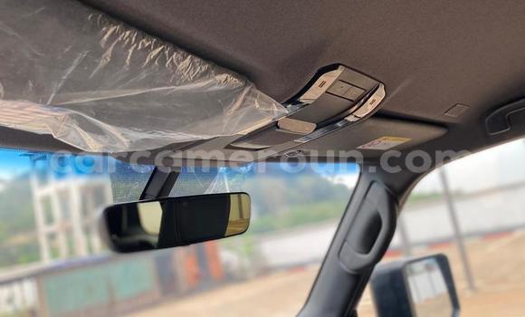 Sayi Na hannu Toyota Prado Black Mota in Yaounde a Babban Kamaru Sayi Na hannu Toyota Prado Black Mota in Yaounde a Babban Kamaru