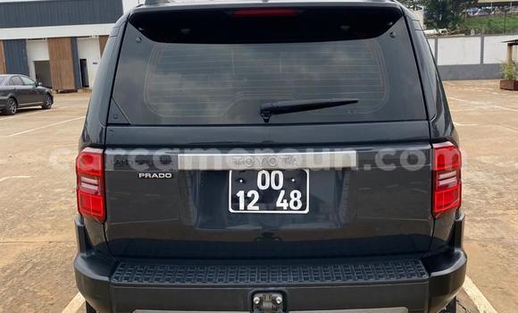 Sayi Na hannu Toyota Prado Black Mota in Yaounde a Babban Kamaru Sayi Na hannu Toyota Prado Black Mota in Yaounde a Babban Kamaru