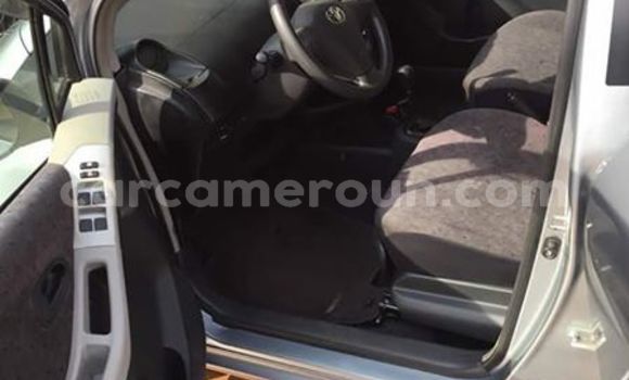 Sayi Na hannu Toyota Yaris Sauran Mota in Yaounde a Babban Kamaru Sayi Na hannu Toyota Yaris Sauran Mota in Yaounde a Babban Kamaru