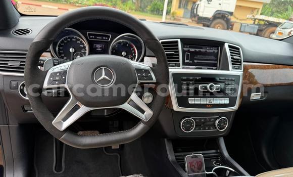 Sayi Na hannu Mercedes‒Benz ML–Class Black Mota in Yaounde a Babban Kamaru Sayi Na hannu Mercedes‒Benz ML–Class Black Mota in Yaounde a Babban Kamaru