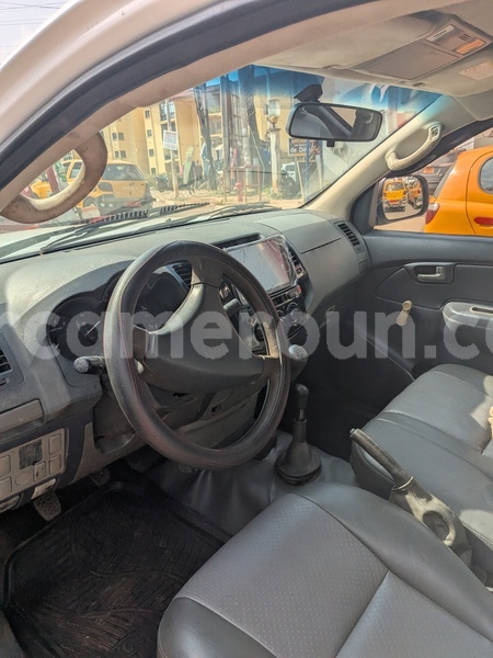 Big with watermark toyota hiluxe vigo central cameroon yaounde 21618