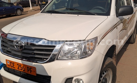 Acheter Occasion Voiture Toyota Hiluxe VIGO Blanc à Yaoundé, Central Cameroon Acheter Occasion Voiture Toyota Hiluxe VIGO Blanc à Yaoundé, Central Cameroon