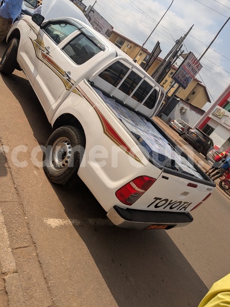 Big with watermark toyota hiluxe vigo central cameroon yaounde 21618