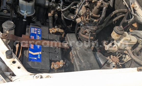 Acheter Occasion Voiture Toyota Hiluxe VIGO Blanc à Yaoundé, Central Cameroon Acheter Occasion Voiture Toyota Hiluxe VIGO Blanc à Yaoundé, Central Cameroon