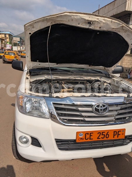 Big with watermark toyota hiluxe vigo central cameroon yaounde 21618