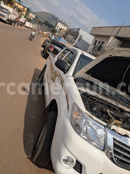 Big with watermark toyota hiluxe vigo central cameroon yaounde 21618