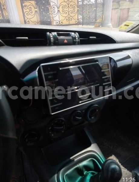 Big with watermark toyota pickup central cameroon yaounde 21628