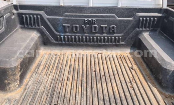 Acheter Occasion Voiture Toyota Pickup Blanc à Yaoundé, Central Cameroon Acheter Occasion Voiture Toyota Pickup Blanc à Yaoundé, Central Cameroon