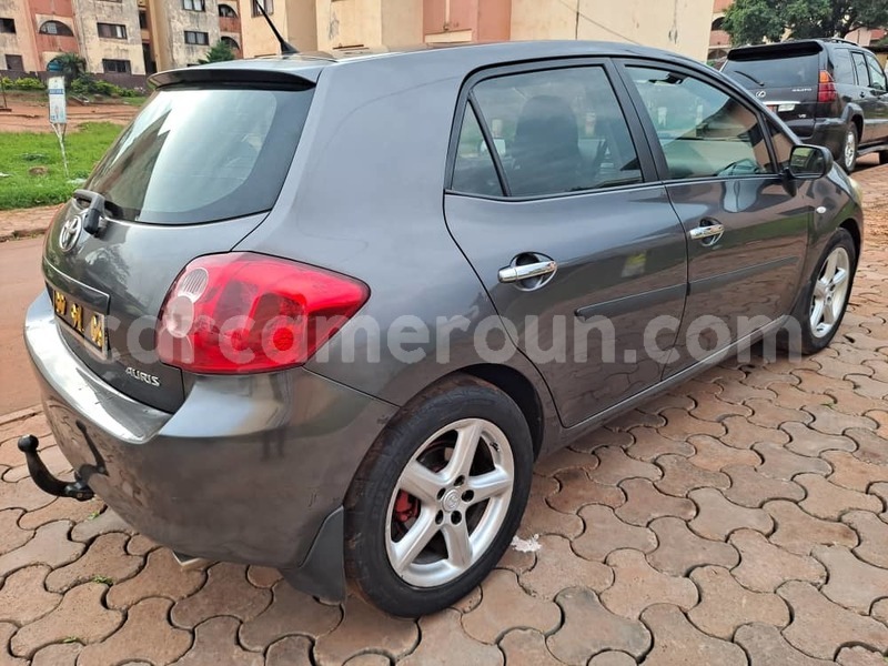 Big with watermark toyota auris central cameroon yaounde 21629
