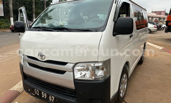 Buy Used Toyota Hiace White Car in Yaounde in Central Cameroon