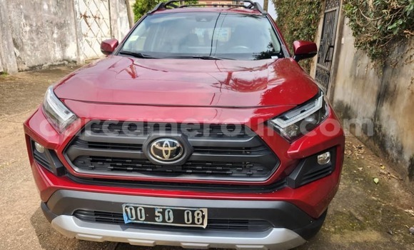 Sayi Na hannu Toyota RAV4 Red Mota in Yaounde a Babban Kamaru Sayi Na hannu Toyota RAV4 Red Mota in Yaounde a Babban Kamaru