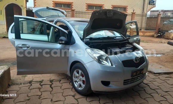 Acheter Occasion Voiture Toyota Vitz Gris à Yaoundé, Central Cameroon Acheter Occasion Voiture Toyota Vitz Gris à Yaoundé, Central Cameroon