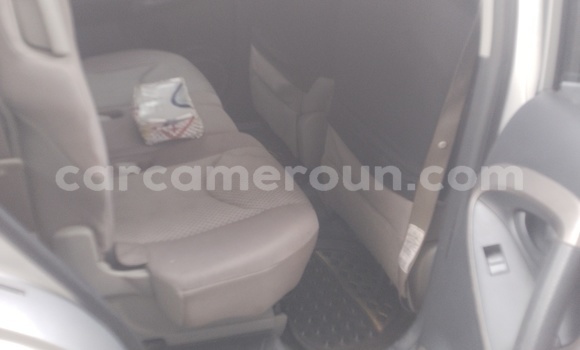 Acheter Occasion Voiture Toyota RAV4 Gris à Douala, Littoral Cameroon Acheter Occasion Voiture Toyota RAV4 Gris à Douala, Littoral Cameroon