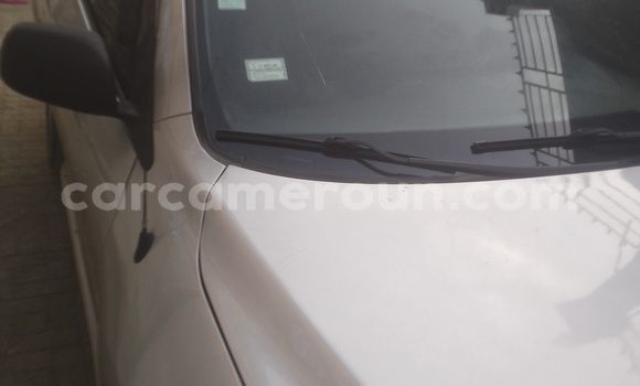 Acheter Occasion Voiture Toyota RAV4 Gris à Douala, Littoral Cameroon Acheter Occasion Voiture Toyota RAV4 Gris à Douala, Littoral Cameroon