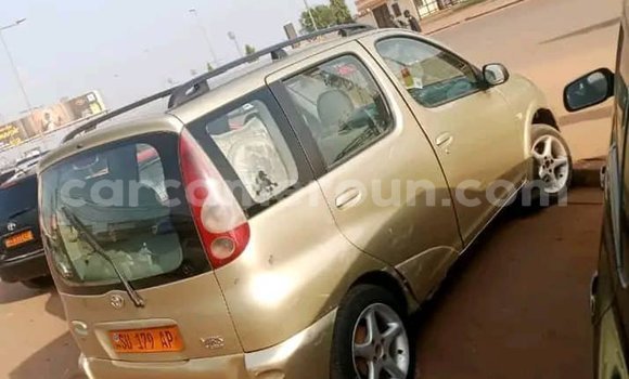 Acheter Occasion Voiture Toyota Verso Gris à Yaoundé, Central Cameroon Acheter Occasion Voiture Toyota Verso Gris à Yaoundé, Central Cameroon