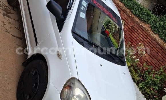 Buy Used Toyota Yaris White Car in Yaounde in Central Cameroon Buy Used Toyota Yaris White Car in Yaounde in Central Cameroon