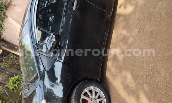 Sayi Na hannu Toyota Yaris Black Mota in Yaounde a Babban Kamaru Sayi Na hannu Toyota Yaris Black Mota in Yaounde a Babban Kamaru
