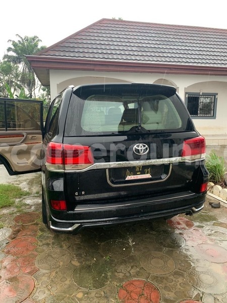Big with watermark toyota land cruiser littoral cameroon douala 21670