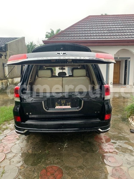 Big with watermark toyota land cruiser littoral cameroon douala 21670