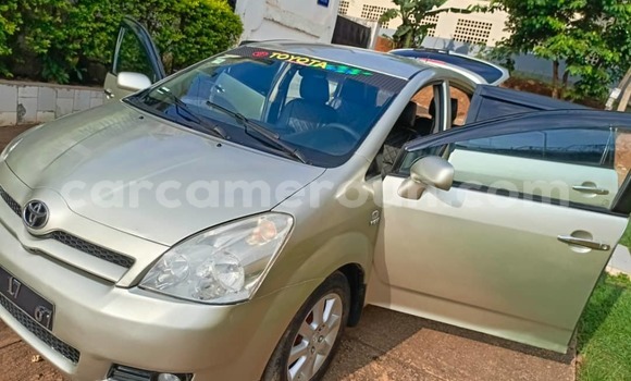 Buy Used Toyota Corolla Verso Silver Car in Yaounde in Central Cameroon Buy Used Toyota Corolla Verso Silver Car in Yaounde in Central Cameroon