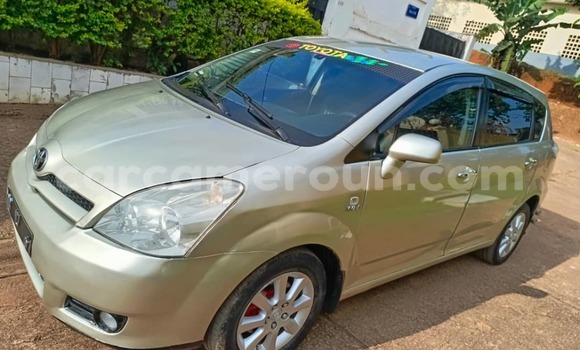 Buy Used Toyota Corolla Verso Silver Car in Yaounde in Central Cameroon Buy Used Toyota Corolla Verso Silver Car in Yaounde in Central Cameroon