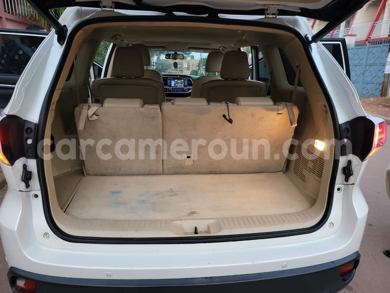 Big with watermark toyota highlander central cameroon yaounde 21683