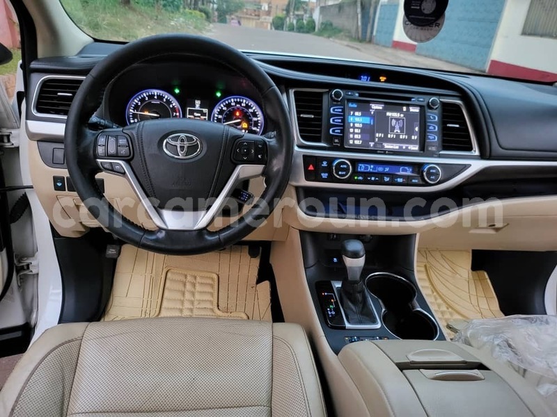 Big with watermark toyota highlander central cameroon yaounde 21683