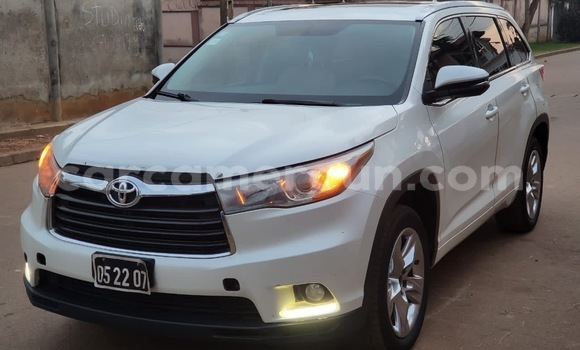 Acheter Neuf Voiture Toyota Highlander Blanc à Yaoundé, Central Cameroon Acheter Neuf Voiture Toyota Highlander Blanc à Yaoundé, Central Cameroon
