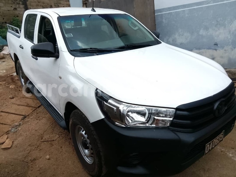 Big with watermark toyota hilux central cameroon yaounde 21686